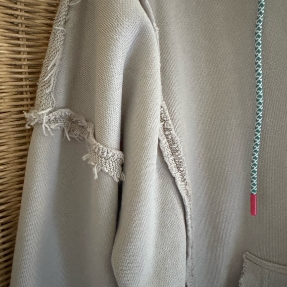 NATURAL LIFE Light Gray Frayed Sweatshirt - Picture 2 of 6